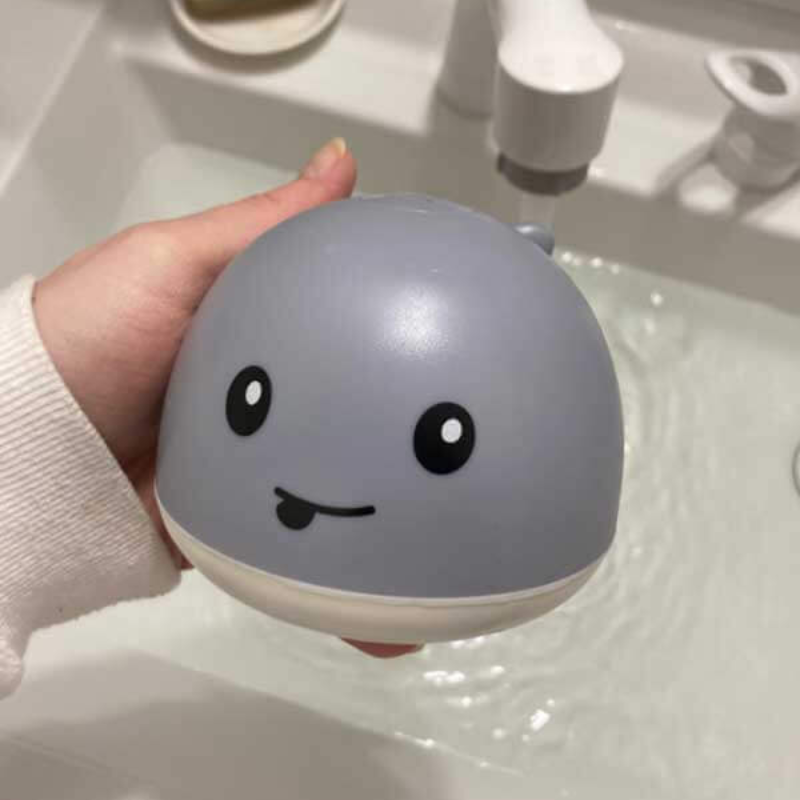 Splash Whale – LED Bath Whale with Water Fountain & Color Changing Lights