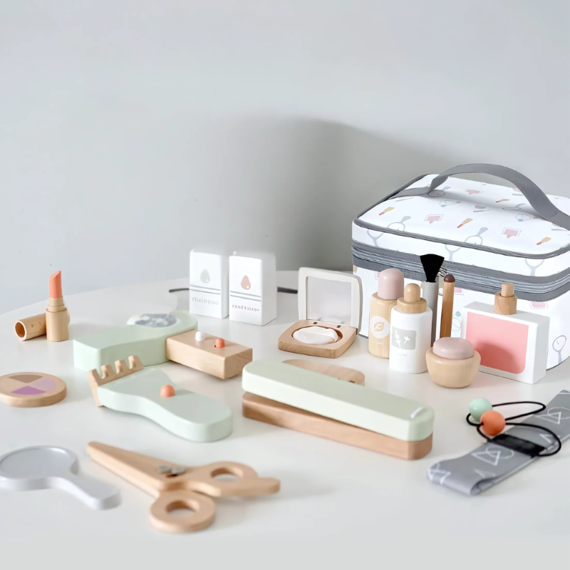Create, Imagine & Shine – The Ultimate Wooden Mini Makeup & Hair Salon Playset