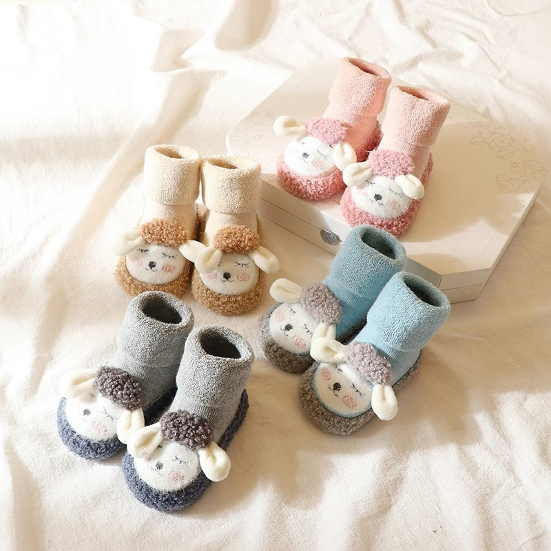 Cozy Paw Baby Plush Shoes - Soft Non-Slip Cartoon Booties for Babies