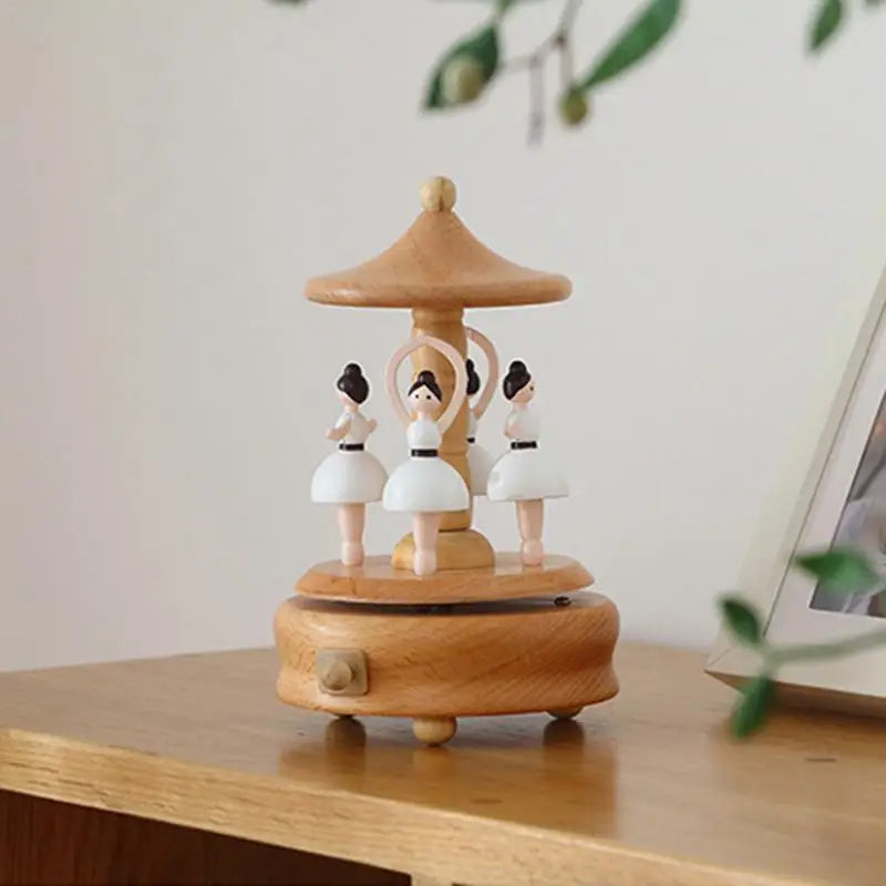 Wooden Wind-Up Music Box – Elegant Decorative Melody Gift